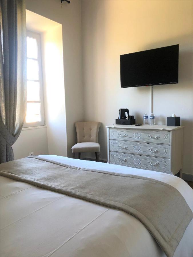 Domaine De Monplaisir Bed & Breakfast Caylus Exterior photo