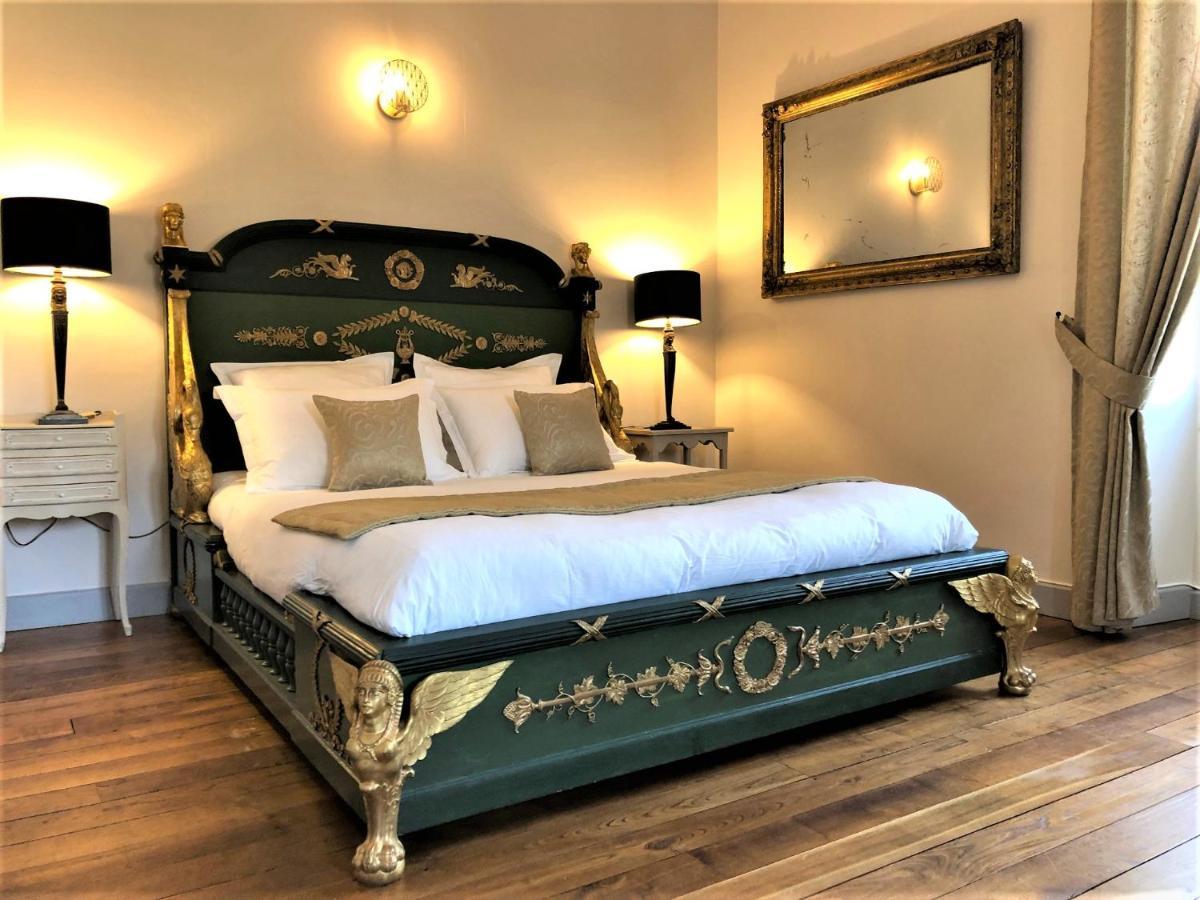 Domaine De Monplaisir Bed & Breakfast Caylus Exterior photo